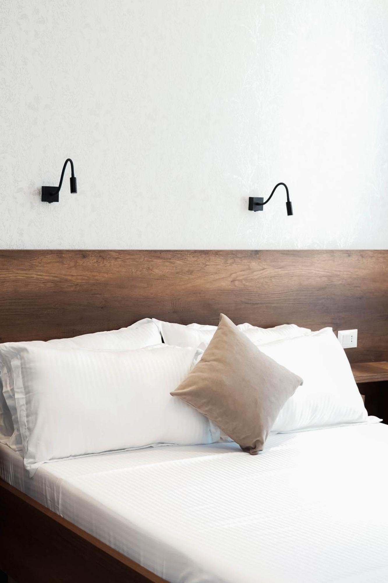 Marina Rooms Durres Exterior photo