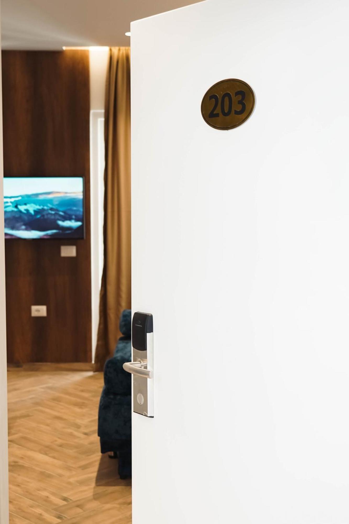 Marina Rooms Durres Exterior photo