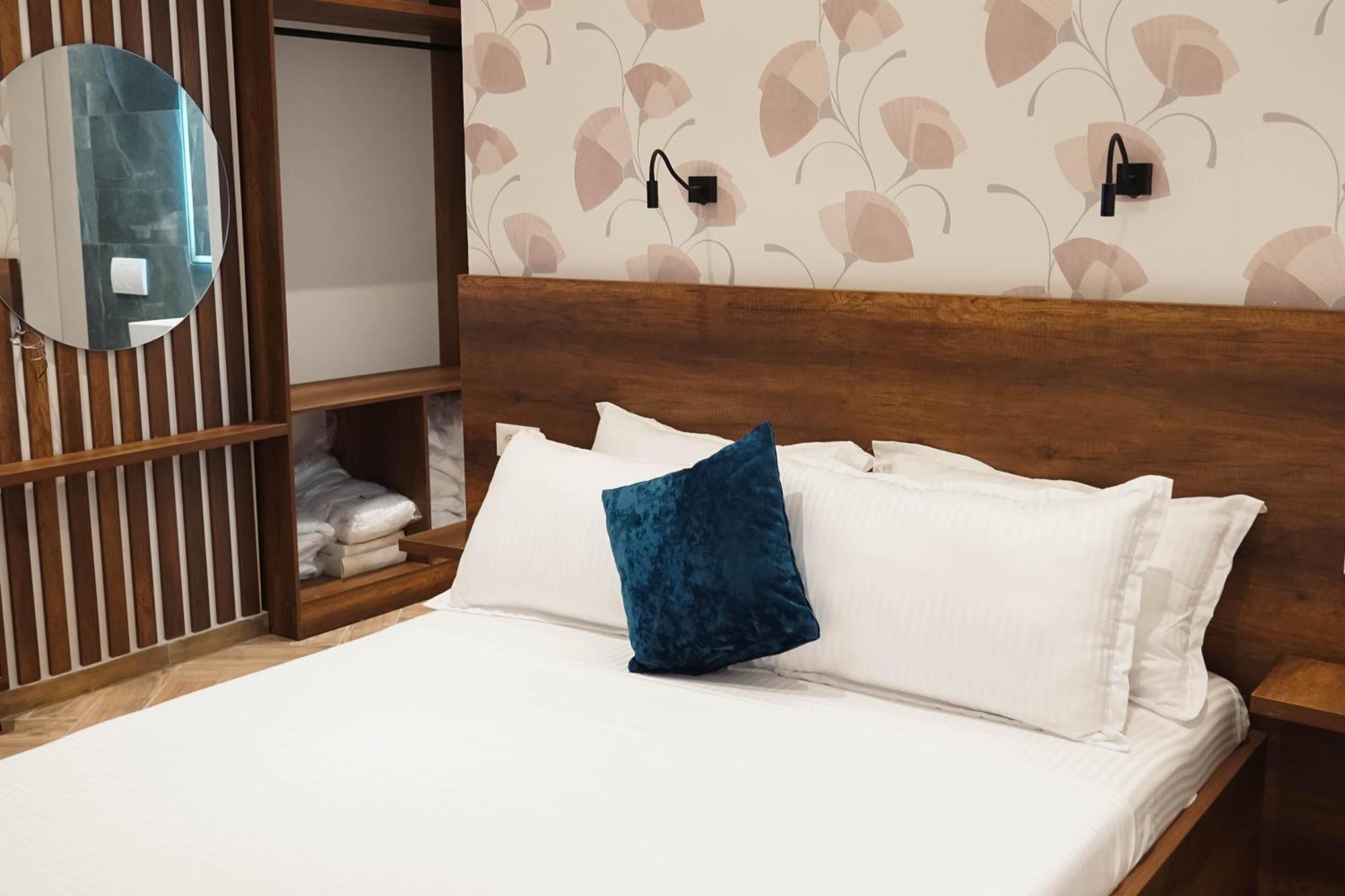 Marina Rooms Durres Exterior photo